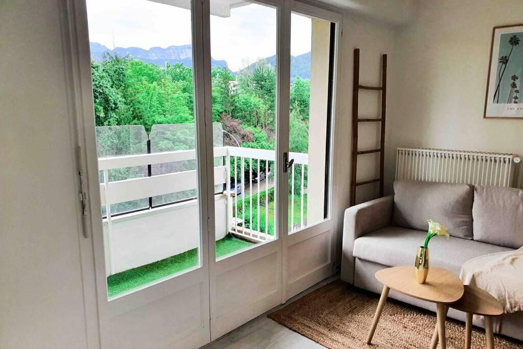 Charmant appartement avec vue sur les montagnes Annecy Extérieur photo